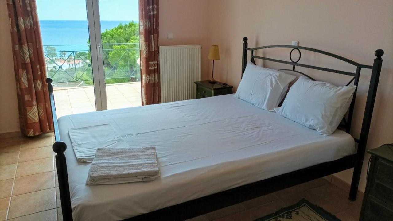 Gythio Seaside Villa Dimitrios - Panoramic View Exterior foto